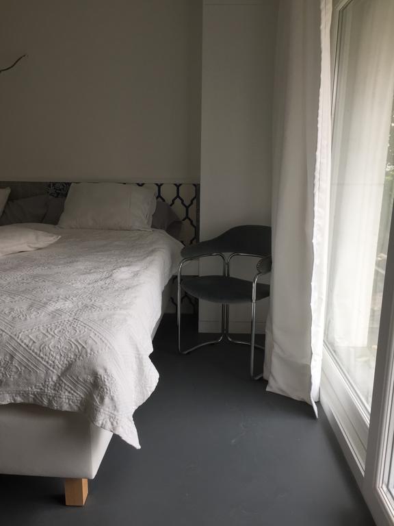 Guesthouse Poppies , Free Parking Остенде Экстерьер фото