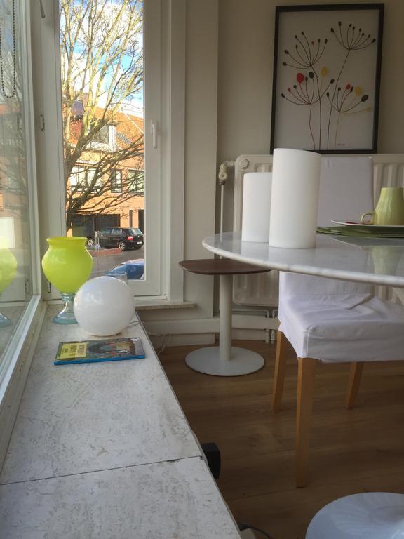 Guesthouse Poppies , Free Parking Остенде Экстерьер фото