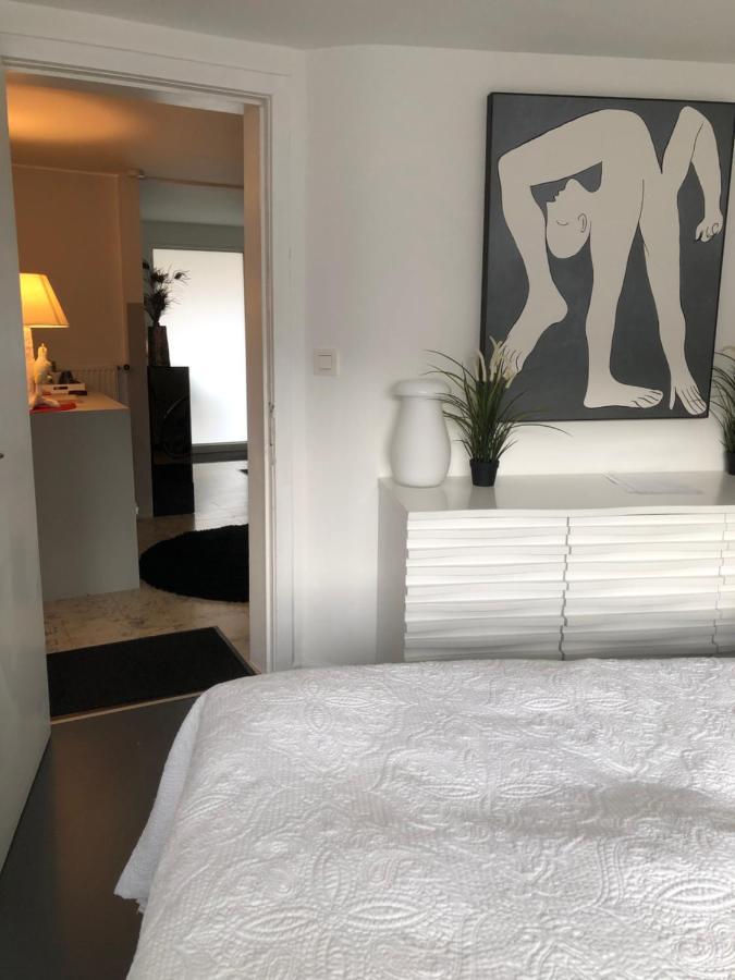 Guesthouse Poppies , Free Parking Остенде Экстерьер фото