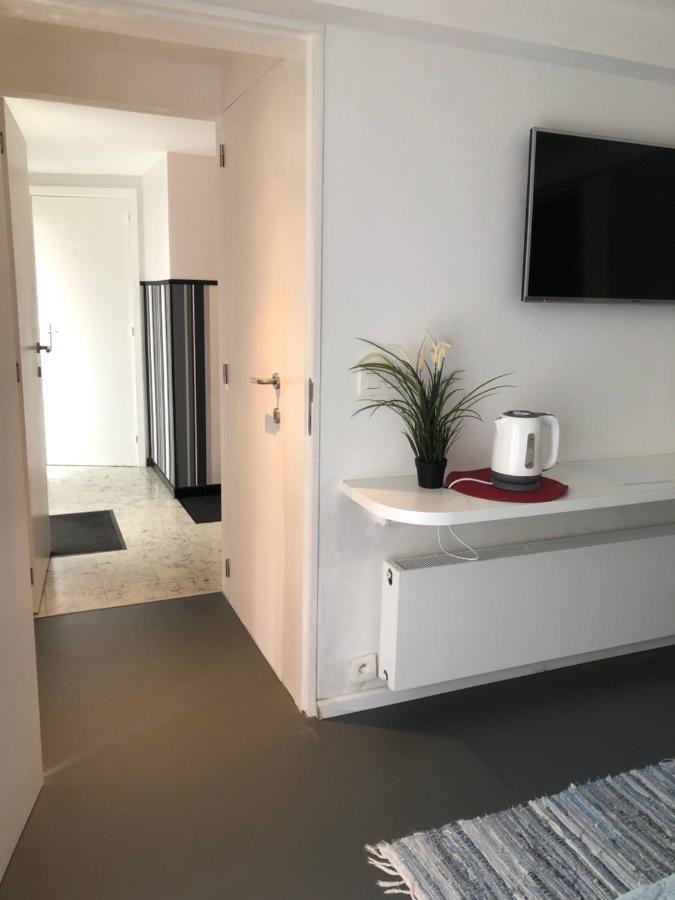 Guesthouse Poppies , Free Parking Остенде Экстерьер фото